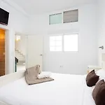 Eden Rentals Abades Luxury Casa vacanze *